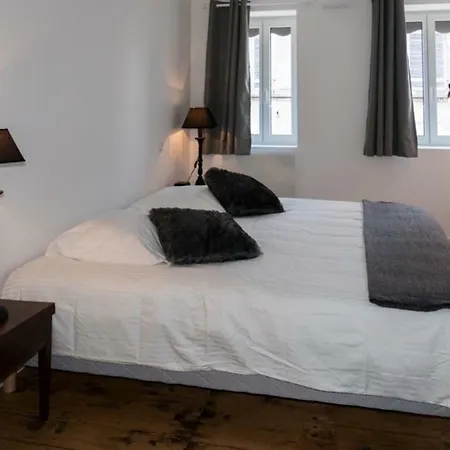 Aux Deux Pics - Tucou Et Monne Lägenhet